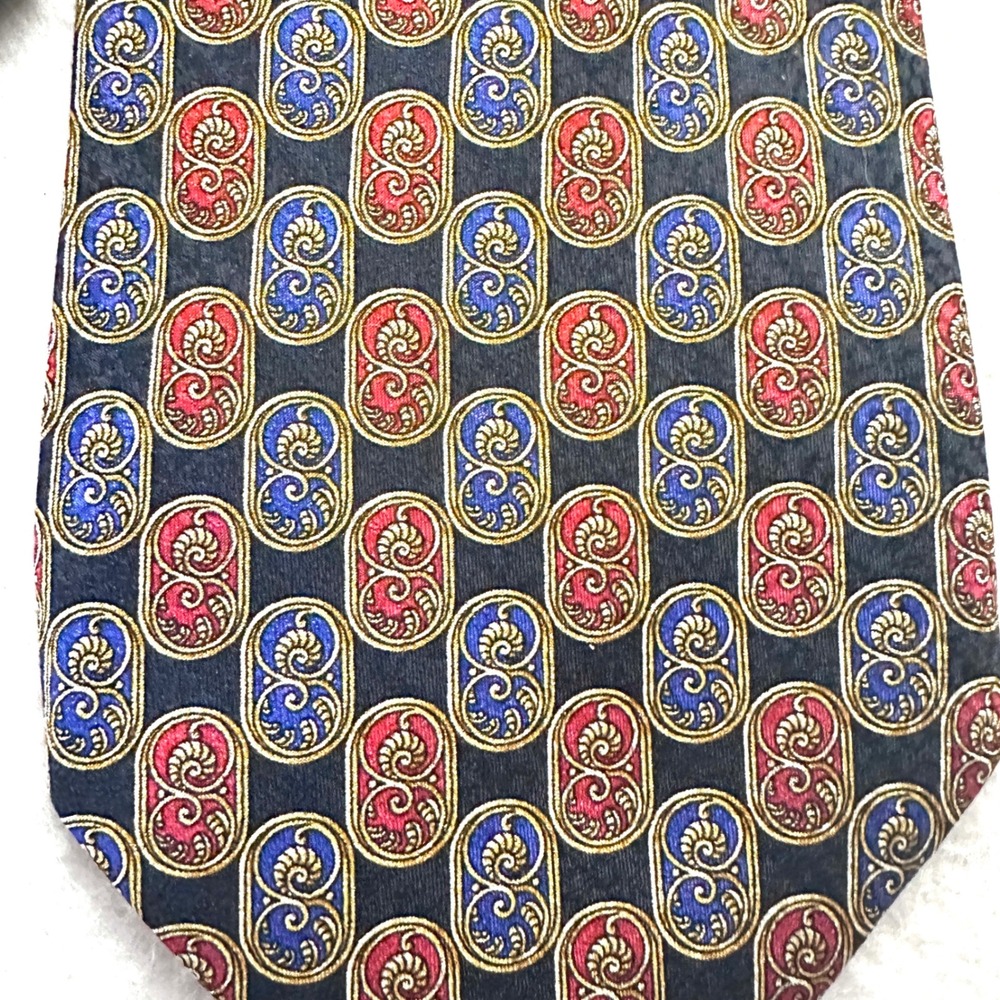 Barneys New York 3.75" Silk Tie Navy Blue Red Gold Geometric Medallion Spain